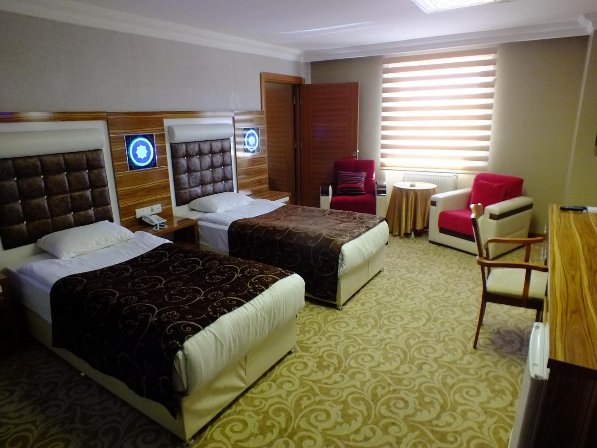 Demosan Hotel Karaman Exterior foto